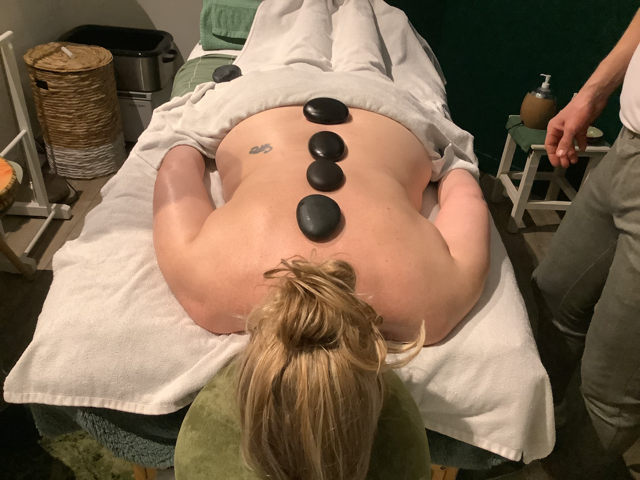 Wat is een Puur Hotstone Massage?